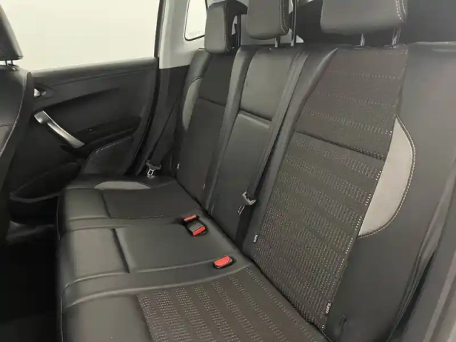 Peugeot 2008 bluehdi 120ch s&amp;s eat6 — photo 23