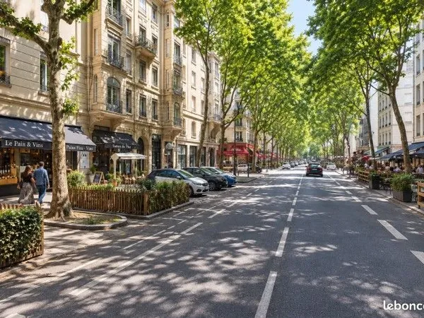 Commerce beauté/coiffure 65 m²