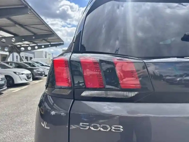 Peugeot 5008 bluehdi 130ch s&amp;s eat8 — photo 17