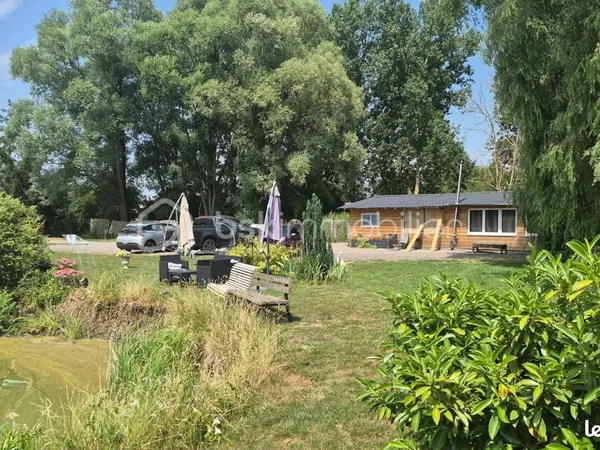 Terrain 35 572 m² Remilly