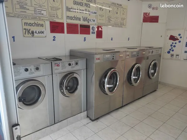 Vend laverie automatique mur et fond