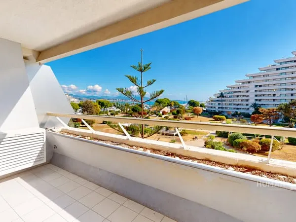 VILLENEUVE-LOUBET MARINA BAIE DES ANGES 2 PIÈCES MEUBLÉ RÉNOVÉ AVEC TERRASSE VUE MER ET GARAGE