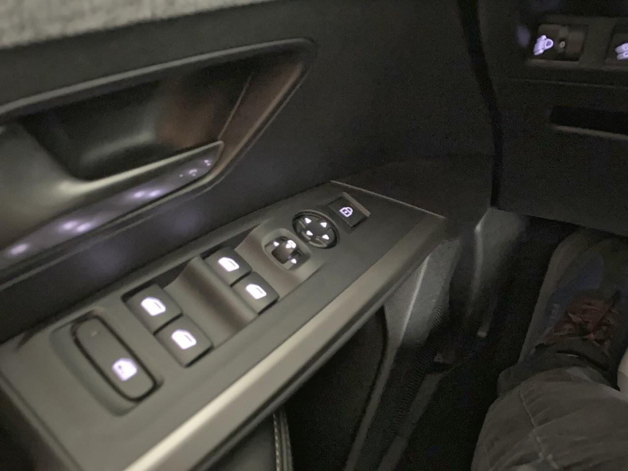 Peugeot 3008 hybrid 145 e-dcs6 allure — photo 20