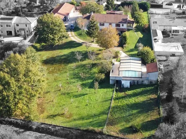 Propriété 10 pièces 348 m²