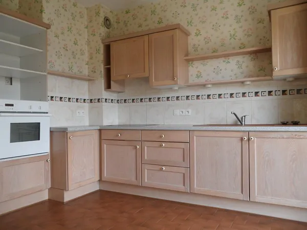 A LOUER - Quartier avenue de Dun - T4 de 81.10 m2 avec balco