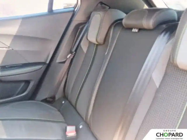 Peugeot 2008 electrique 136 ch — photo 19