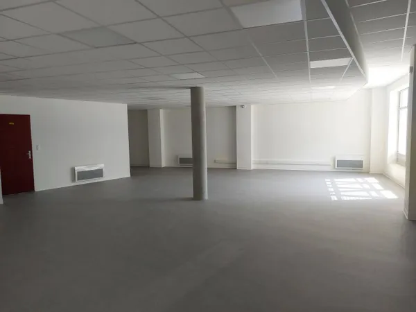 Bureaux 131 m²