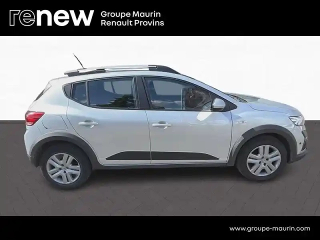 Dacia Sandero 1.0 tce 90ch stepway confort -22 — photo 4