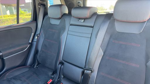 Mercedes Classe GLB 220 d 190 4Matic 8G-Tronic - AMG Line – 2021 – 80943 km – Diesel – Boîte Automatique — photo 68