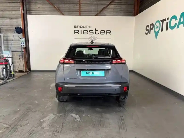 Peugeot 2008 electrique 50 kwh 136 ch