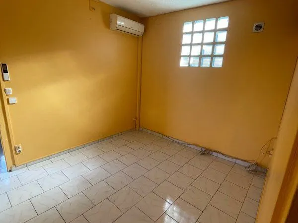 Appartient F2 sans vis à vis