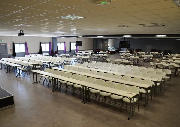 Local d'activité 700 m²