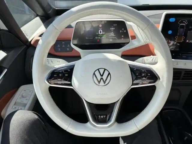 Volkswagen Id.3 204ch - 58 kwh 1st — photo 13