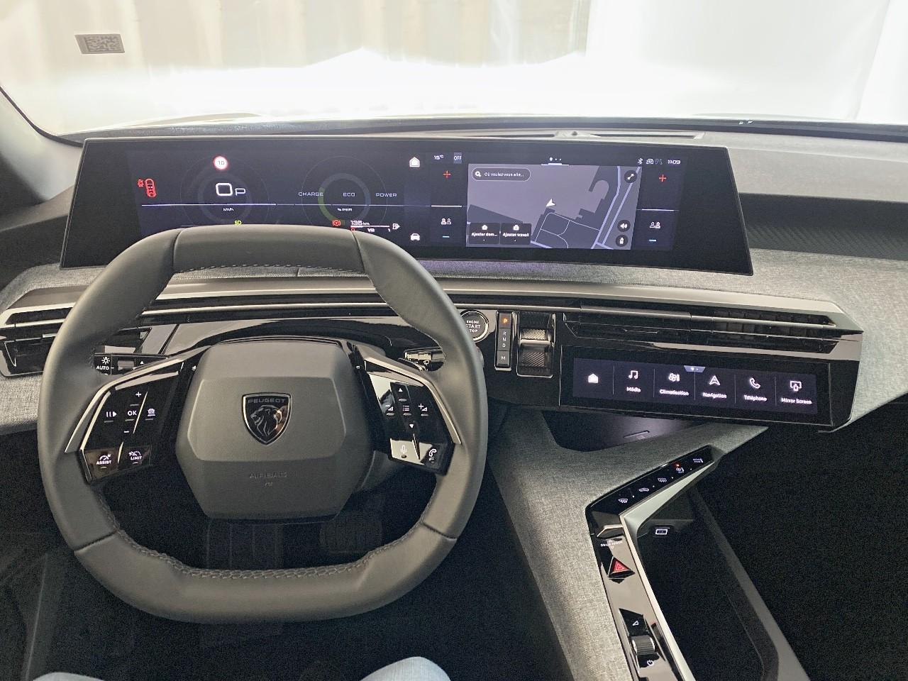 Peugeot 3008 hybrid 145 e-dcs6 allure — photo 15