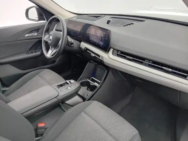 Bmw X1 sdrive18d 150ch — photo 23