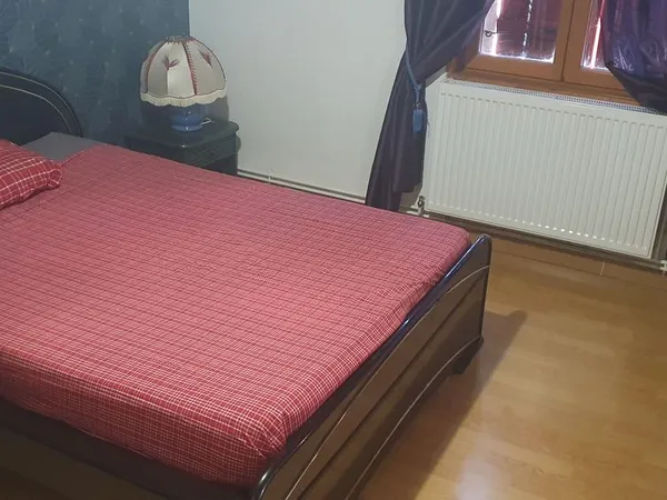 Chambre meublee