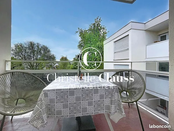 Appartement 6 pièces 104 m²