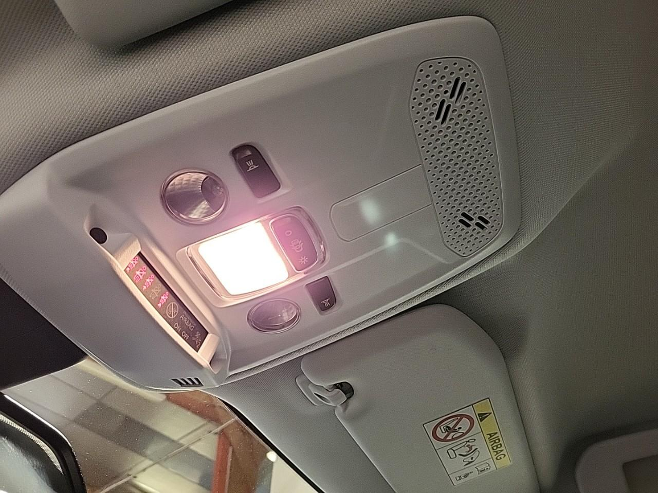 Peugeot 2008 puretech 100 s&s bvm6 style — photo 24