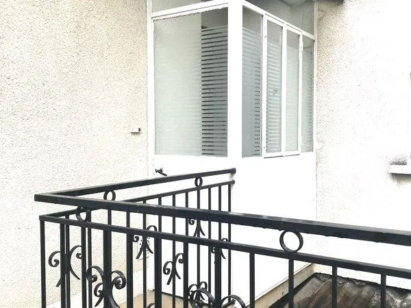 F3 rénové avec terrasse