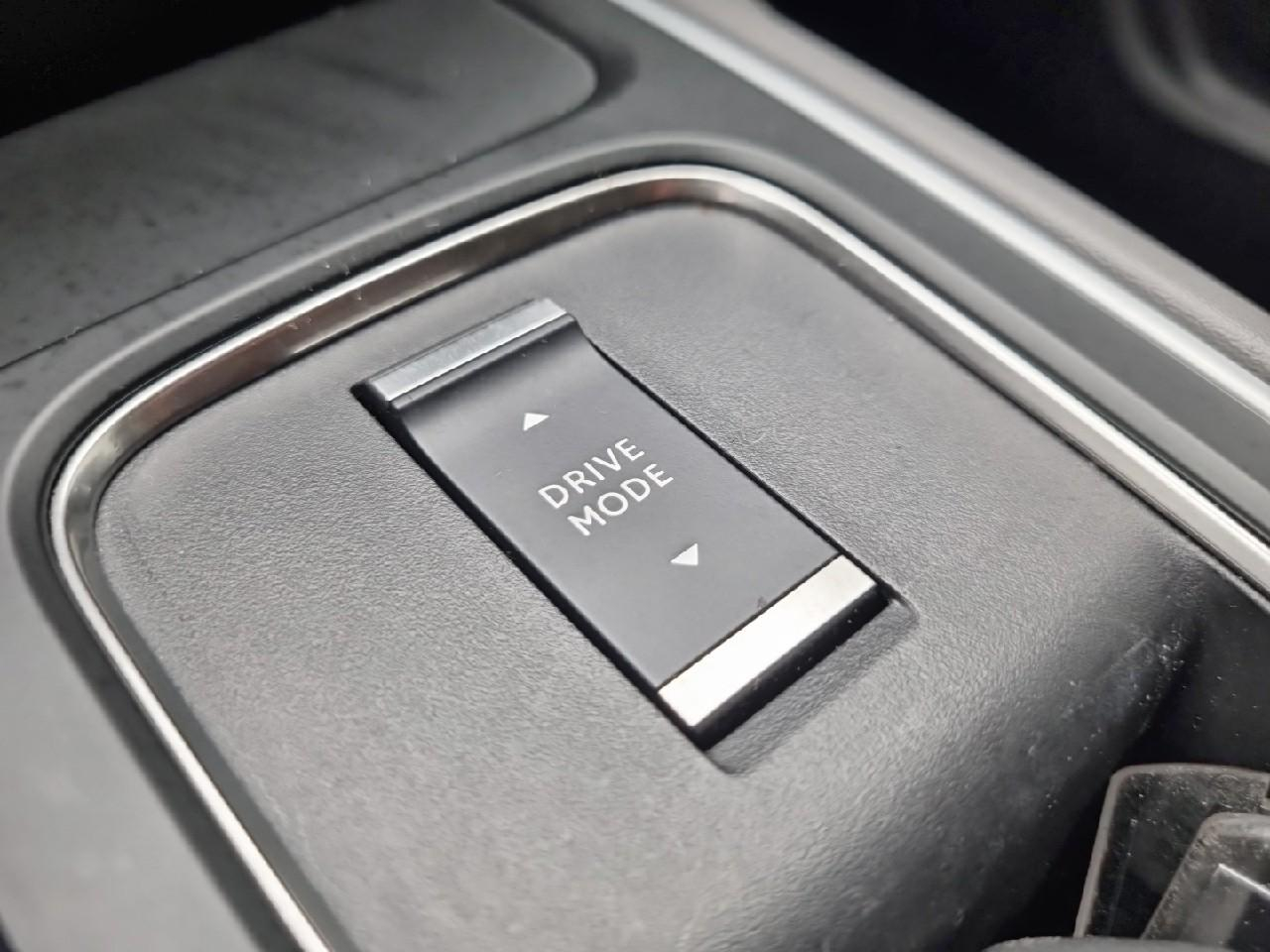 Citroën C5 Aircross hybride rechargeable 225 e-eat8 c-series — photo 20