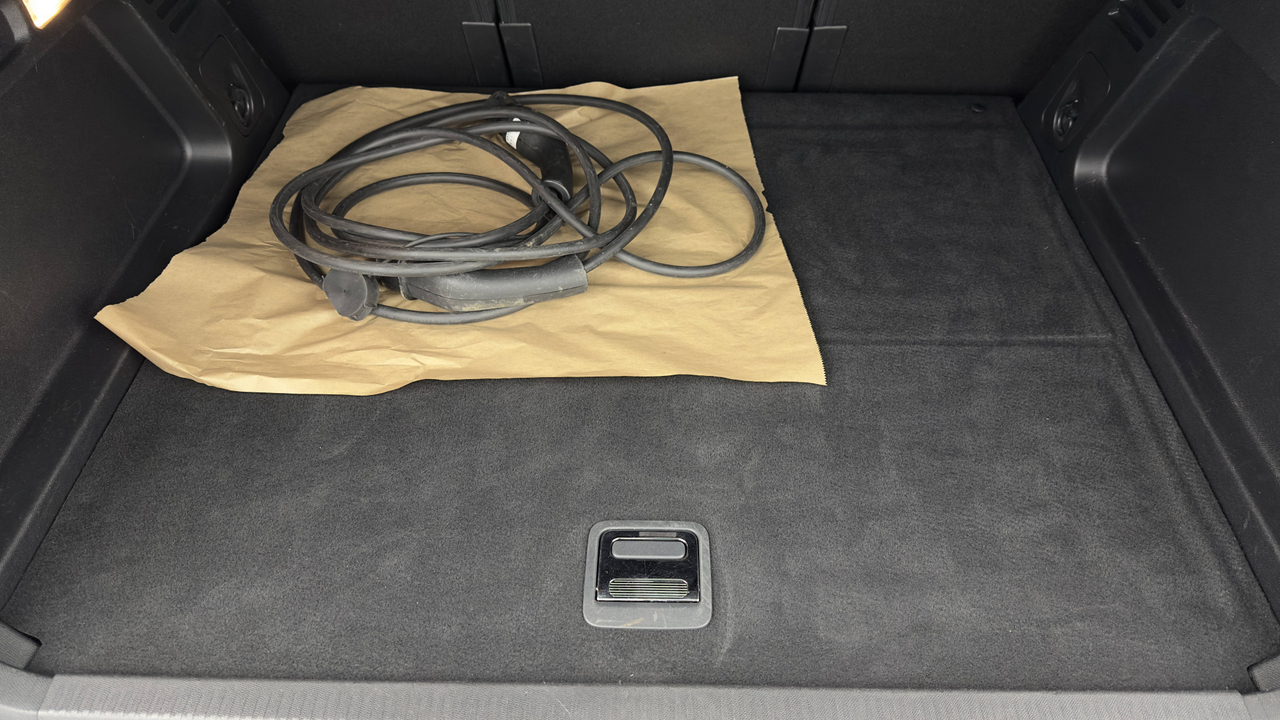 Citroen C5 Aircross Hybride Rechargeable 225 e-EAT8 — photo 46