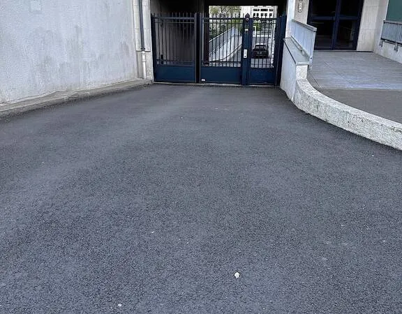 Stationnement Vente Suresnes   21900€