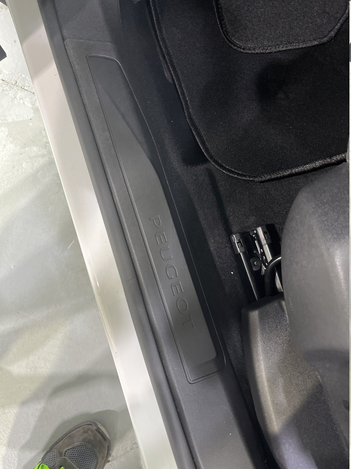 Peugeot 3008 — photo 47