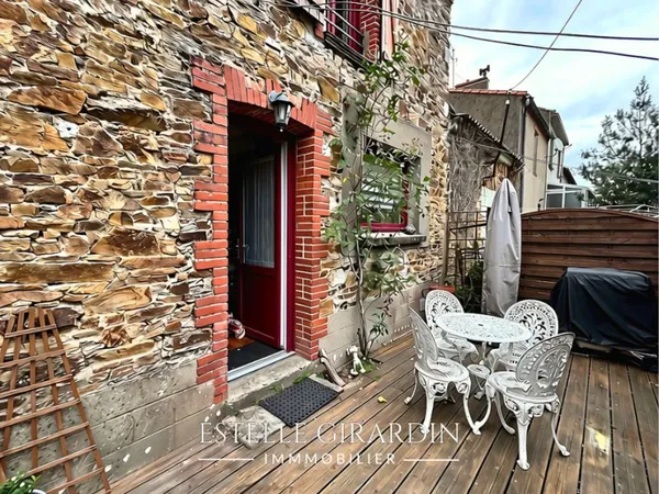 Maison en pierre pleine de charme - La Varenne, bords de Loire