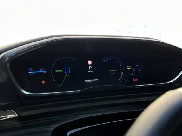 Peugeot 508 sw hybrid4 360 e-eat8 peugeot sport engineered — photo 142