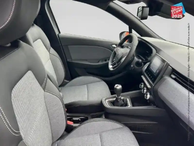 Renault Clio 1.0 tce 90ch techno - 25 — photo 5