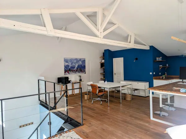 Bureau 108 m²