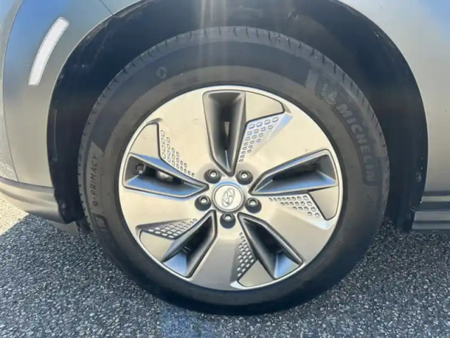 Hyundai Kona intuitive electrique 2wd — photo 9
