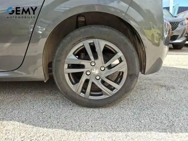Peugeot 208 puretech 75 s&amp;s bvm5 — photo 11