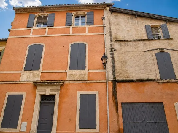 Maison 10 pièces 243 m²