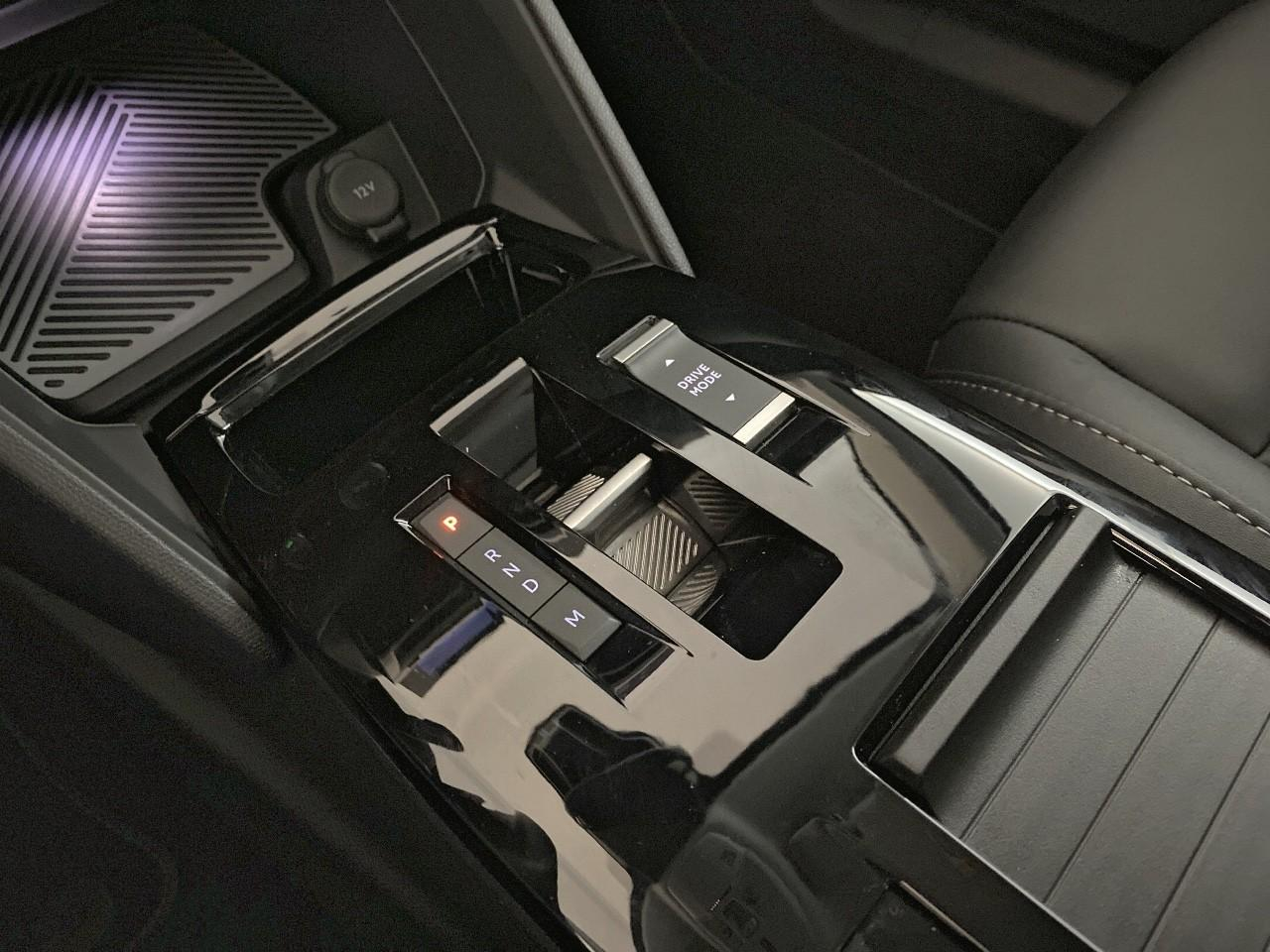 Citroën C4 hybride 145 ch e-dcs6 max — photo 18