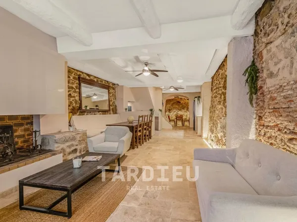 Duplex au coeur du village de Grimaud