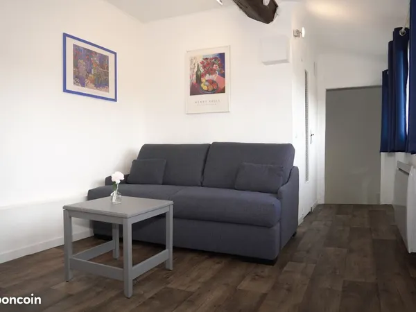 Studio Location Meublée 19m2 - Centre historique d'Aix-en-Provence - 740 CC