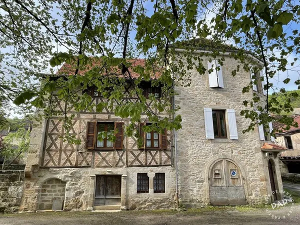 Maison 6 pièces 250 m²