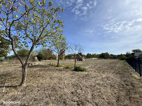 Terrain 1300 m² Dompierre-sur-Besbre