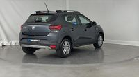 Dacia Sandero 1.0 TCe 90ch Stepway Confort -22 — photo 5