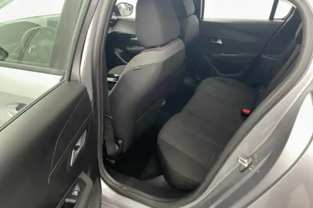 Peugeot 208 electrique 50 kwh 136ch — photo 14