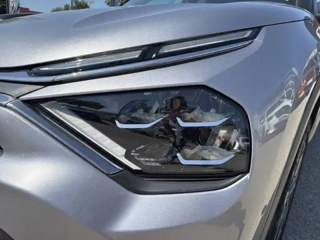 Citroën C4 e- 136 ch automatique — photo 12