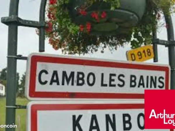 LOCAL COMMERCIAL 350 m² CAMBO LES BAINS