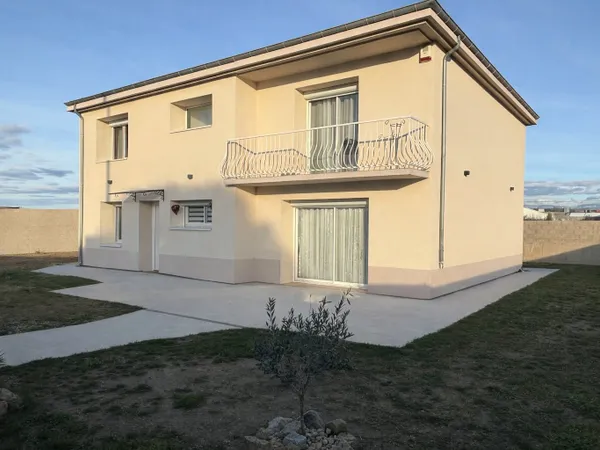 Maison familiale 152 m2 4 chambres Garage Terrain 536