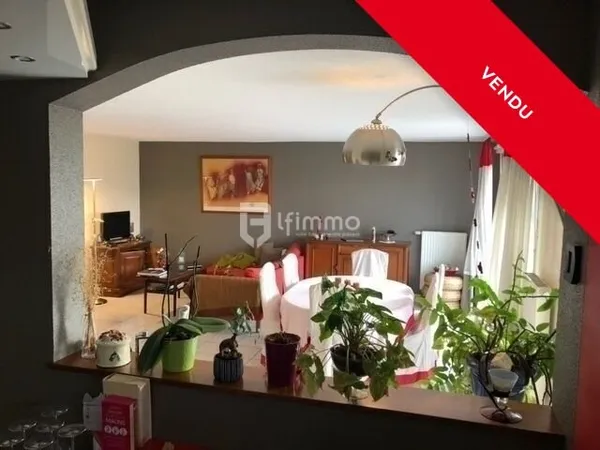 Dernier étage : Duplex F5/105 m² (ascenseur, balcon, cave, garag