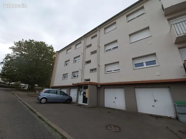 Location d'un beau et lumineux F4 qui vient d'être rénové avec chaudière individue gaz et garage att