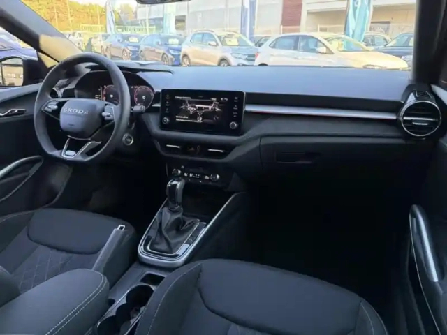 Skoda Fabia 1.0 tsi evo2 116ch monte carlo dsg7 — photo 8
