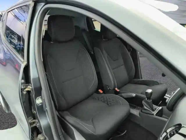Renault Clio dci 90 e6c limited — photo 9
