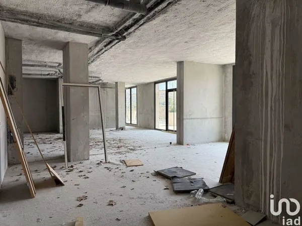 Location Local d'activités 200 m²