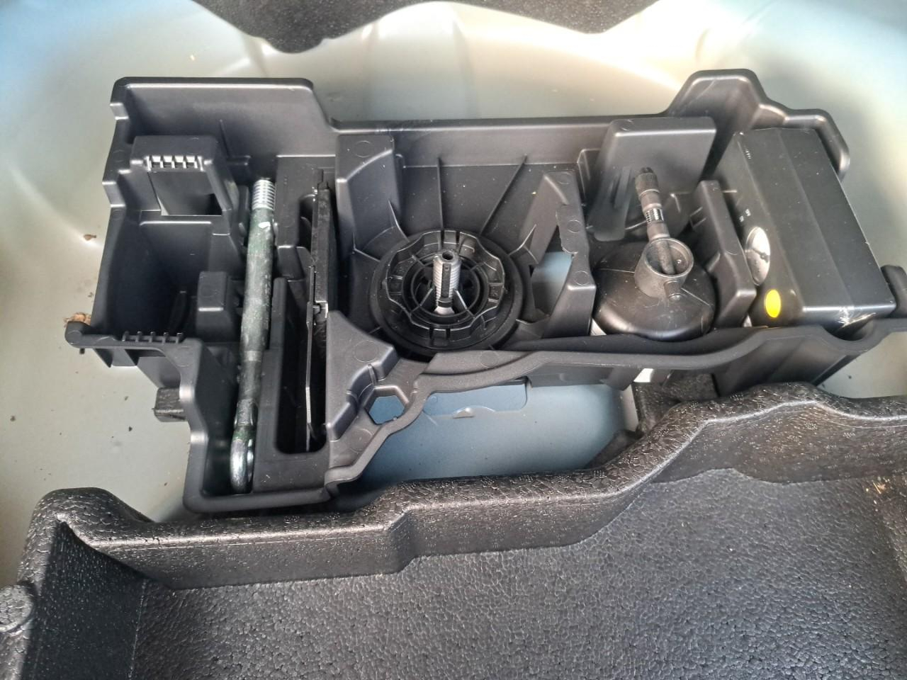 Peugeot 2008 puretech 130 s&s eat8 gt — photo 29